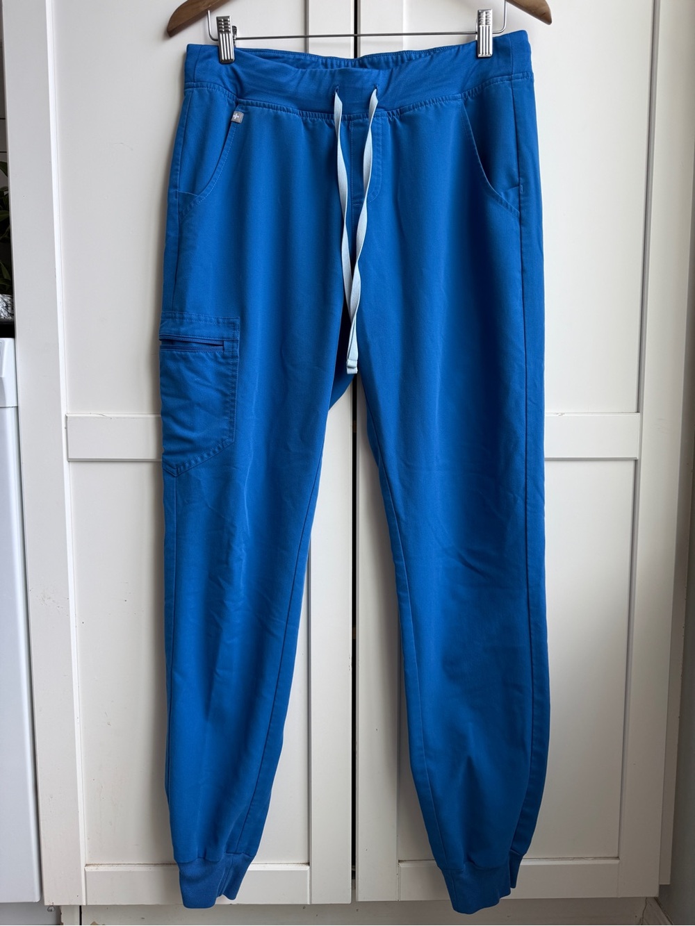 FIGS Technical Collection Blue Cargo Jogger Scrub Pants Women’s M